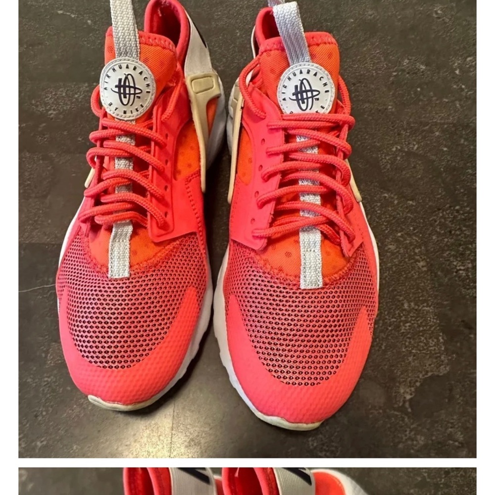 Junior size (4y) Nike Huaraches peach and grey.